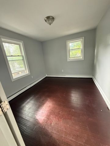 175 Savannah Ave 1, Boston, MA 02126
