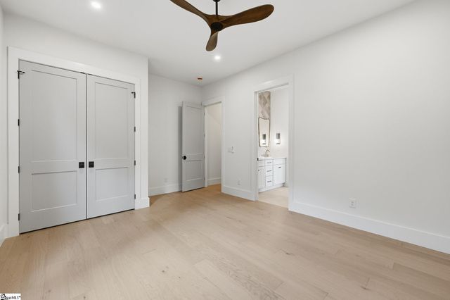 22 Jesse Court, Taylors, SC 29687