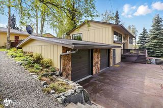 1800 Hamilton Drive, Anchorage, AK 99515