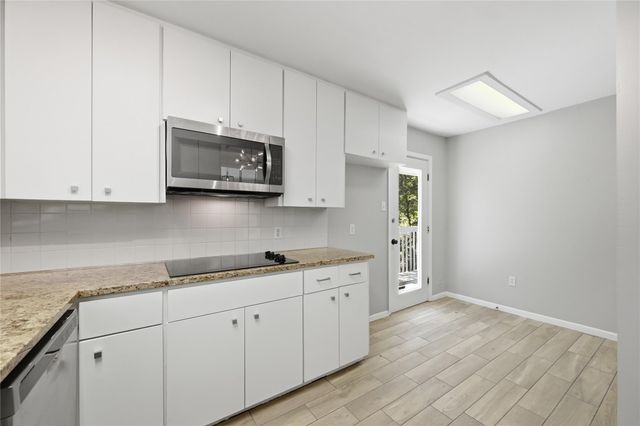 7 Hull Circle DR, Austin, TX 78746