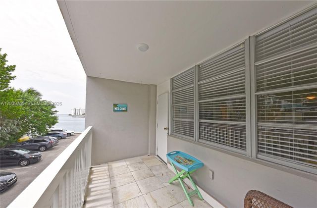2016 Bay Dr 201, Miami Beach, FL 33141