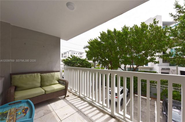 2016 Bay Dr 201, Miami Beach, FL 33141