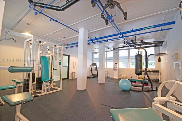 2016 Bay Dr 201, Miami Beach, FL 33141