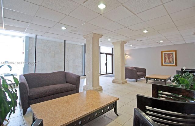 2016 Bay Dr 201, Miami Beach, FL 33141