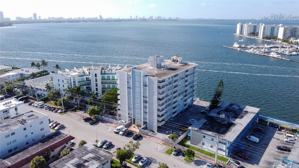 2016 Bay Dr 201, Miami Beach, FL 33141