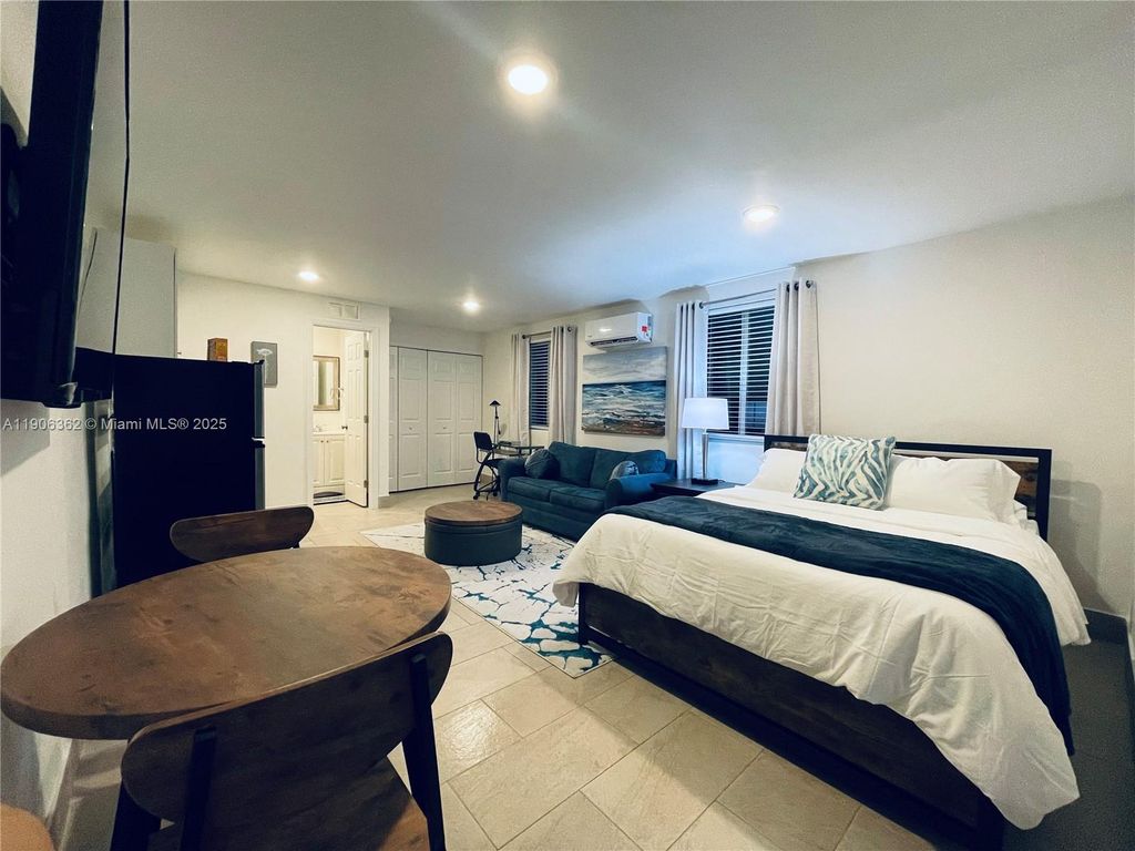 343 Menores Ave 0, Miami, FL 33134