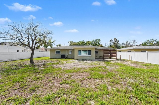 2139 POINCIANA DRIVE, Clearwater, FL 33760