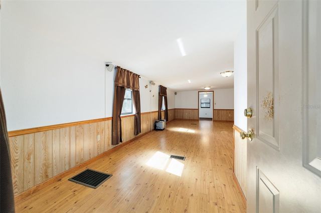 13168 NE 19TH LANE, Silver Springs, FL 34488