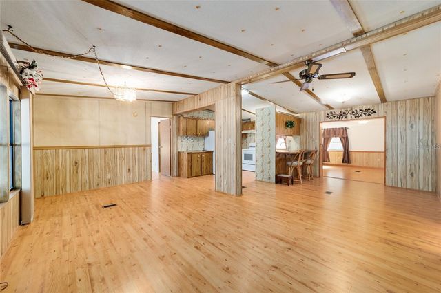 13168 NE 19TH LANE, Silver Springs, FL 34488