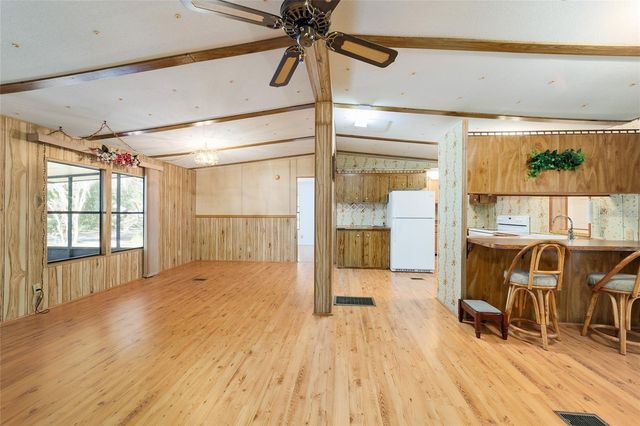 13168 NE 19TH LANE, Silver Springs, FL 34488