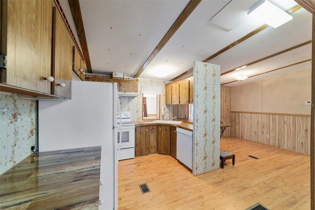 13168 NE 19TH LANE, Silver Springs, FL 34488