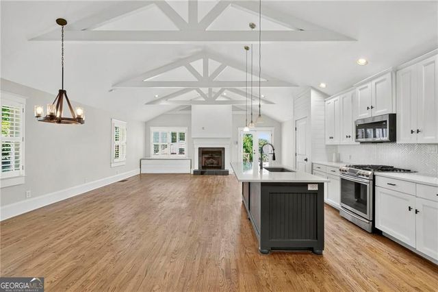1355 Mercer Avenue, East Point, GA 30344