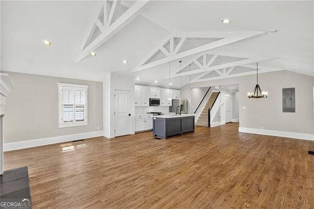 1355 Mercer Avenue, East Point, GA 30344