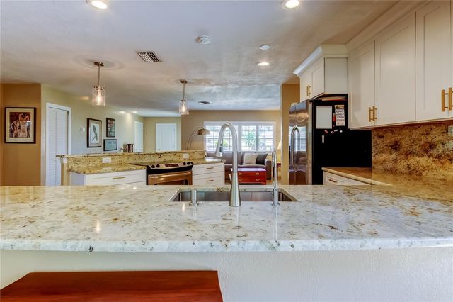4174 14TH LANE NE, St Petersburg, FL 33703