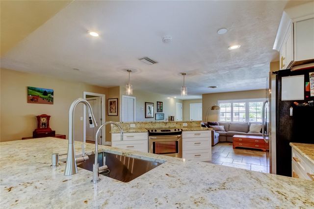 4174 14TH LANE NE, St Petersburg, FL 33703