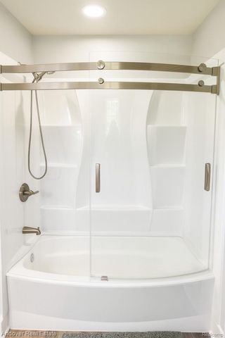 13300 Patchin Drive, Crockery Township, MI 49448