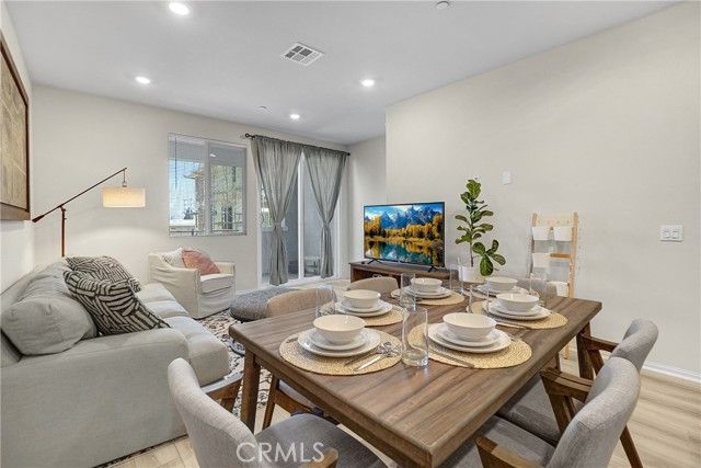 288 Lockhart Way, West Covina, CA 91790