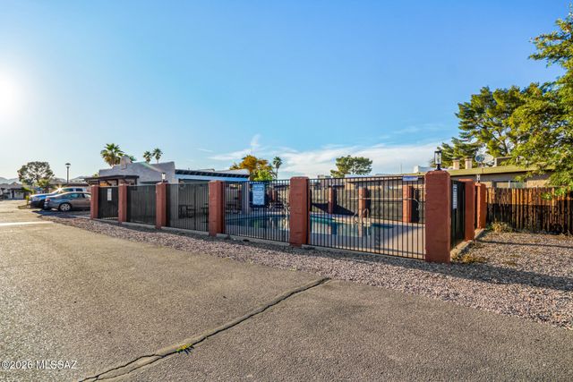 1917 W La Osa Drive, Tucson, AZ 85705