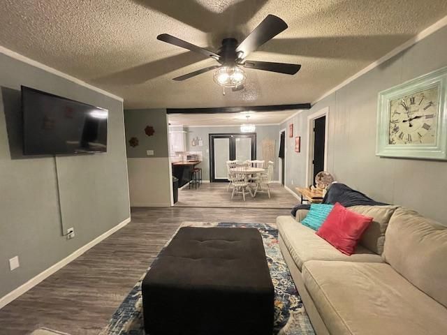 5611 16th Place, Lubbock, TX 79416