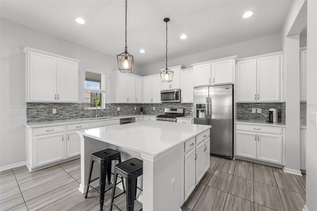 4515 ROLLING GREEN DRIVE, Wesley Chapel, FL 33543