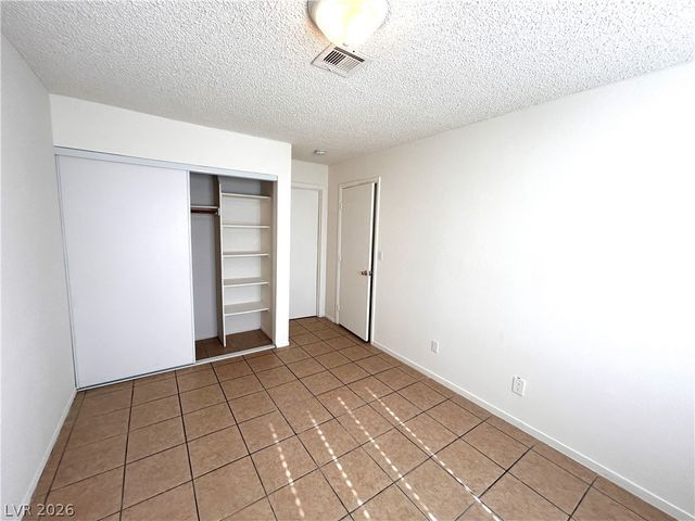 6217 Yerba Lane A, Las Vegas, NV 89108