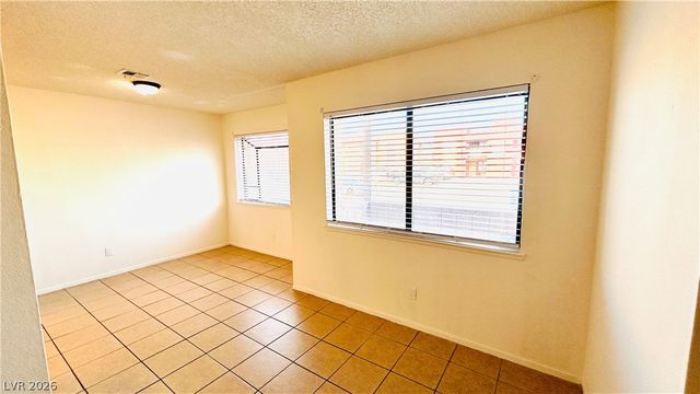 6217 Yerba Lane A, Las Vegas, NV 89108