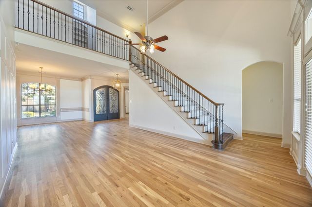 164 Stoneleigh Drive, Heath, TX 75032