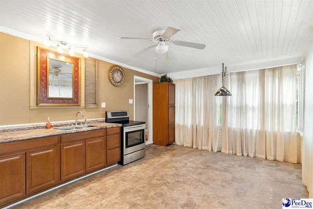 1007 W Palmetto St, Florence, SC 29501