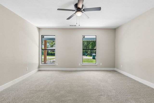 104 W 2nd Street, Waxahachie, TX 75165