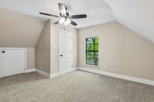 104 W 2nd Street, Waxahachie, TX 75165