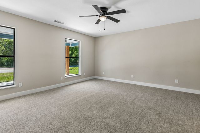 104 W 2nd Street, Waxahachie, TX 75165