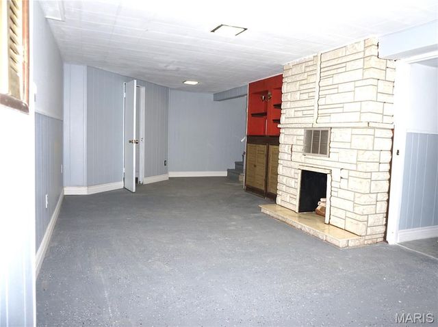 7916 Birkenhead Drive, Marlborough, MO 63123