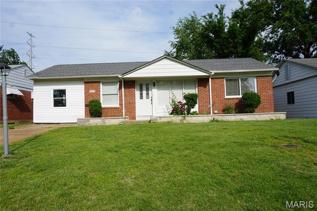 7916 Birkenhead Drive, Marlborough, MO 63123