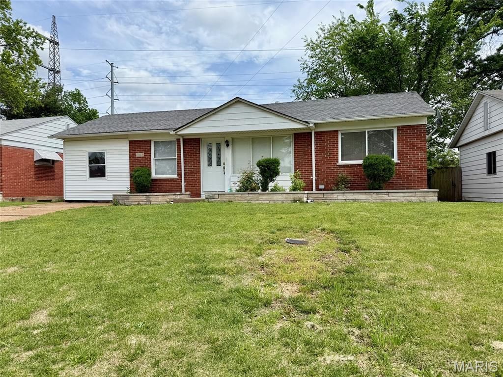 7916 Birkenhead Drive, Marlborough, MO 63123