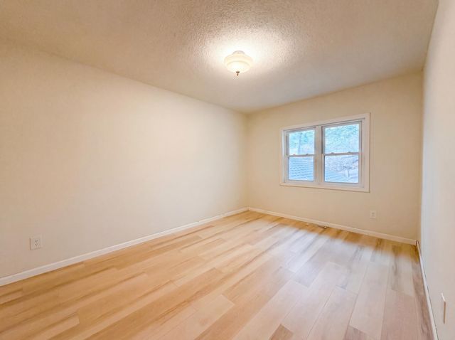 6475 Grandview Drive, Eden Prairie, MN 55346