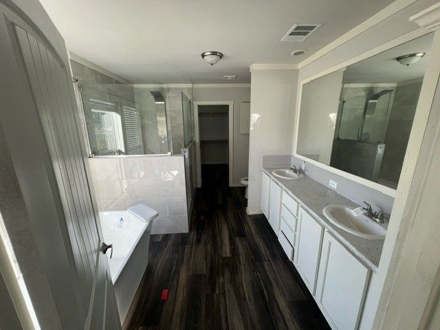 705 W Pierce Street, Winters, TX 79567