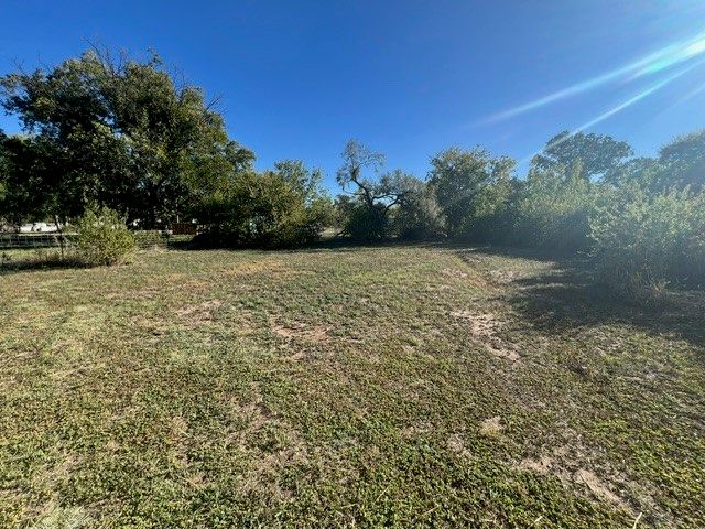 705 W Pierce Street, Winters, TX 79567