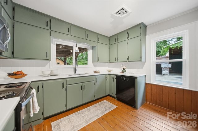 255 Wildwood Road, Lenoir, NC 28645