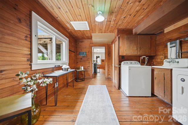 255 Wildwood Road, Lenoir, NC 28645