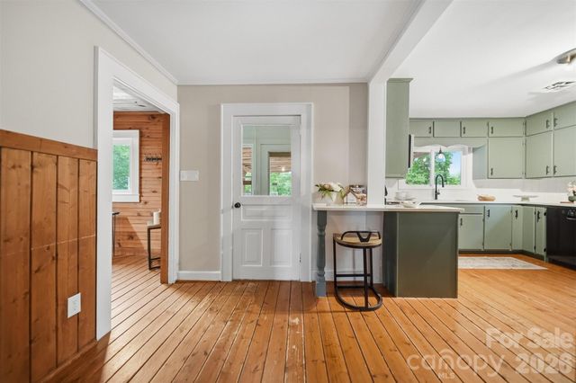 255 Wildwood Road, Lenoir, NC 28645