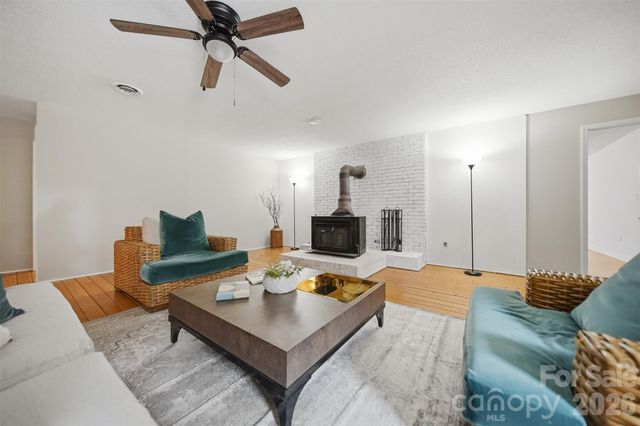 255 Wildwood Road, Lenoir, NC 28645