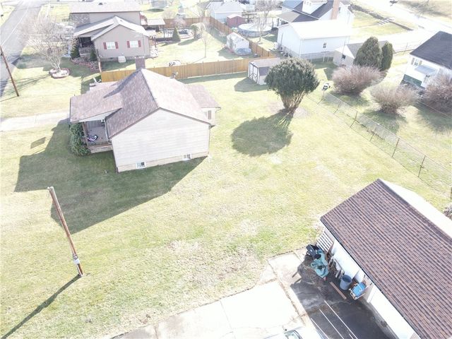 34 Main St, Clarksville, PA 15322