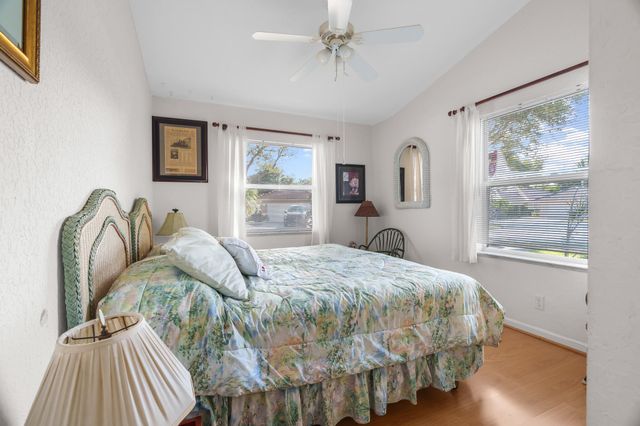 5260 Grande Palm Circle, Delray Beach, FL 33484