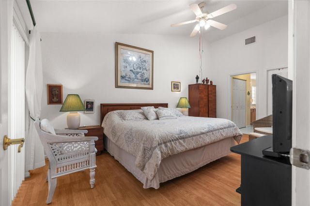 5260 Grande Palm Circle, Delray Beach, FL 33484