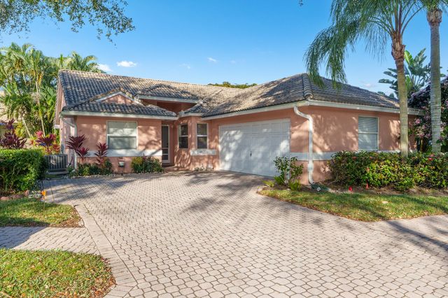 5260 Grande Palm Circle, Delray Beach, FL 33484