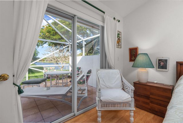 5260 Grande Palm Circle, Delray Beach, FL 33484