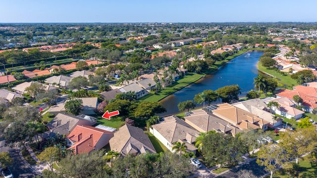 5260 Grande Palm Circle, Delray Beach, FL 33484