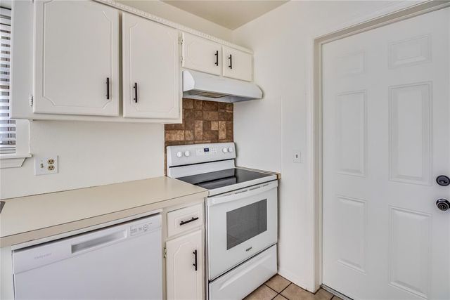 404 SW 1st Street, Tuttle, OK 73089