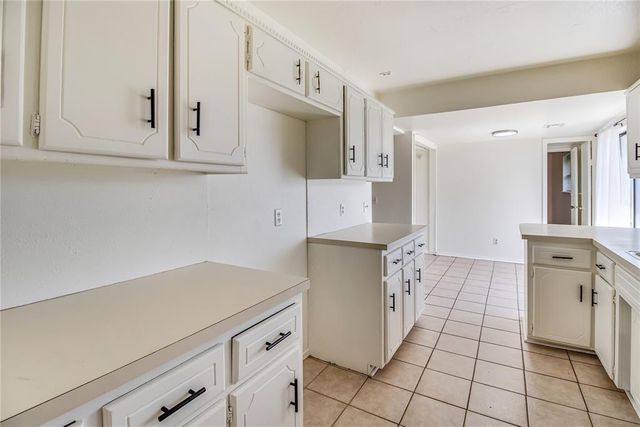 404 SW 1st Street, Tuttle, OK 73089