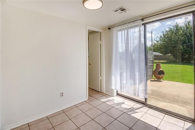 404 SW 1st Street, Tuttle, OK 73089
